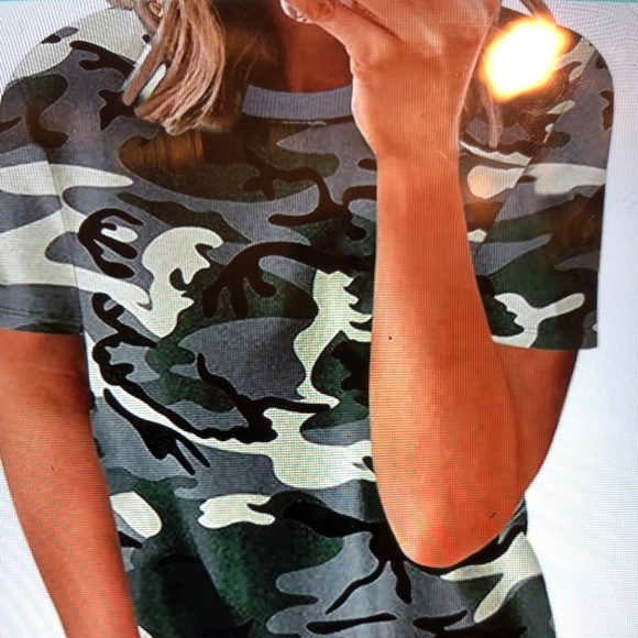 Short sleeve crewneck tee - Picture 1 of 3